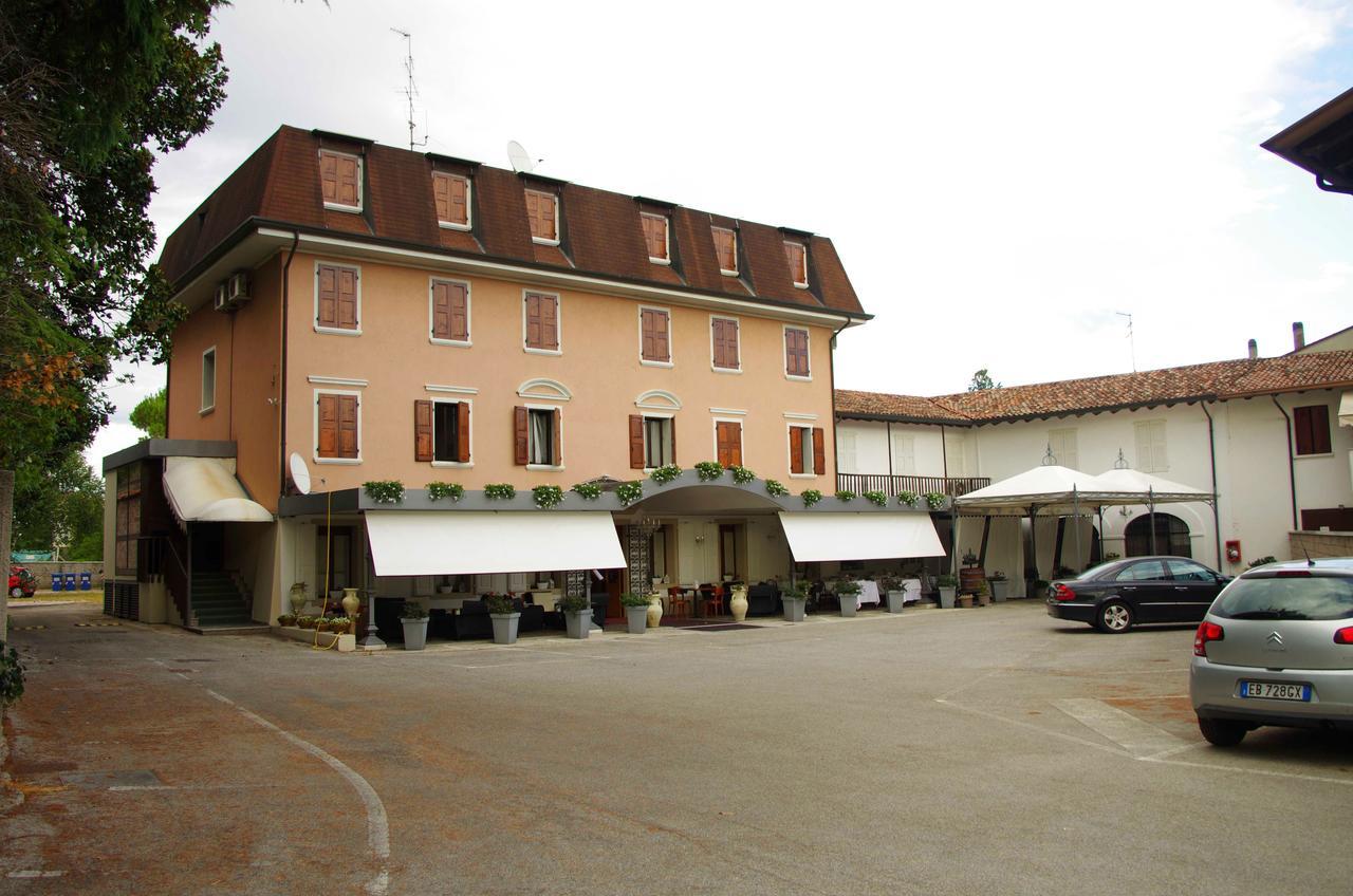 Il Novecento Hotel Casarsa della Delizia Exterior foto